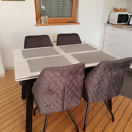 Lily Apartments Punta Skala Petrcane Εξωτερικό φωτογραφία